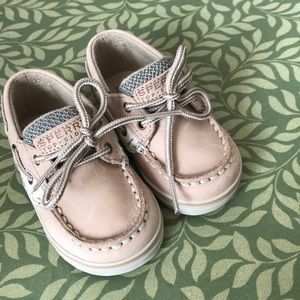 Sperry size 3 6-9 months